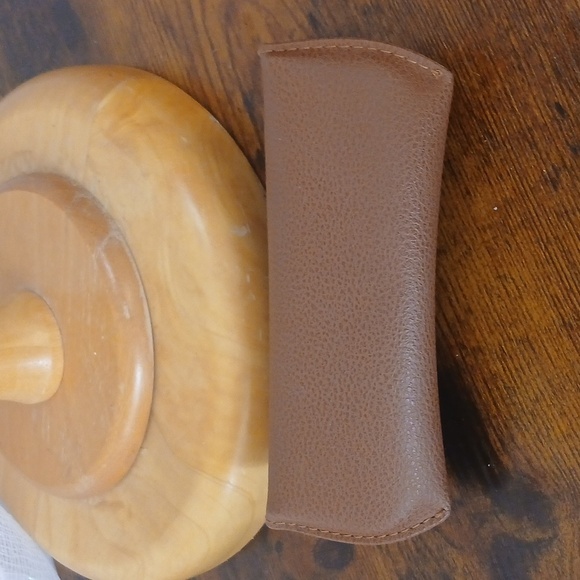 Brand New Ray-Ban Brown Leather Case For Sun Glasses Replacement Case - Picture 4 of 4